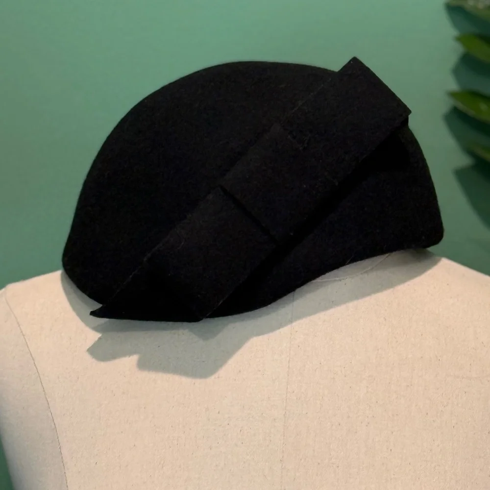Vintage wool felt hat with bow detail - Picture 2 of 6